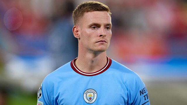 Sergio Gomez thu hút sự quan tâm từ Bayern Munich và Vincent Kompany