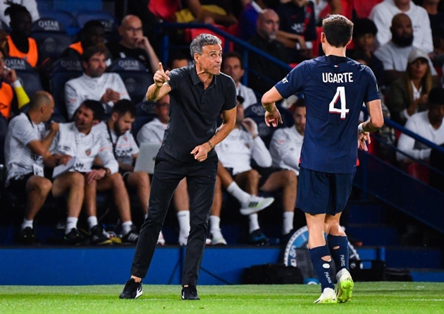 Manchester United nhắm đến Manuel Ugarte như giải pháp hoàn hảo cho hàng tiền vệ