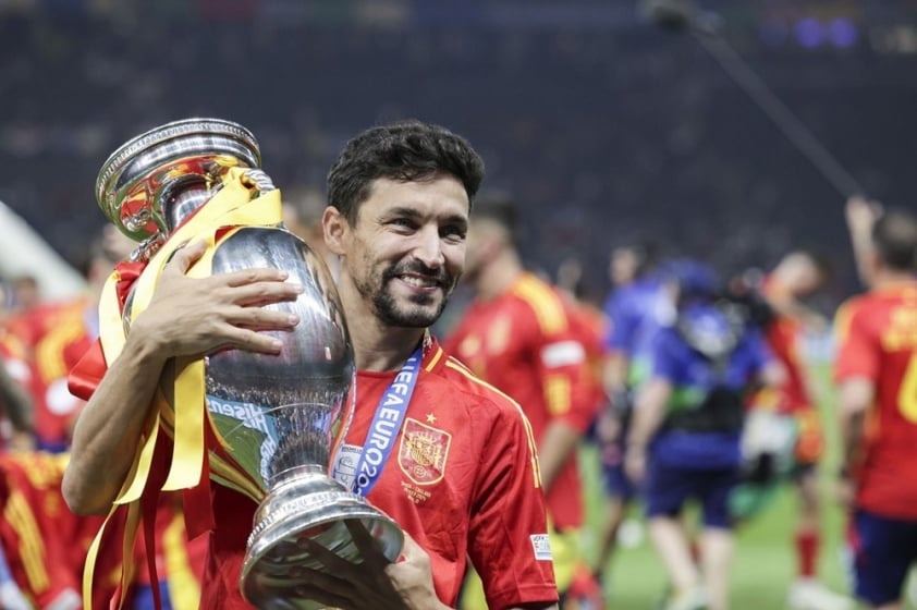 Jesus Navas chia tay Đội tuyển Tây Ban Nha sau chức vô địch EURO 2024, trở thành huyền thoại số một