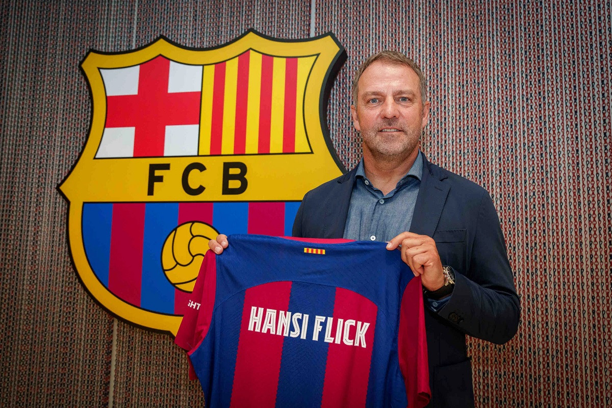 HLV Hans-Dieter Flick từng ở gần Bayern Munich trước khi gia nhập Barcelona