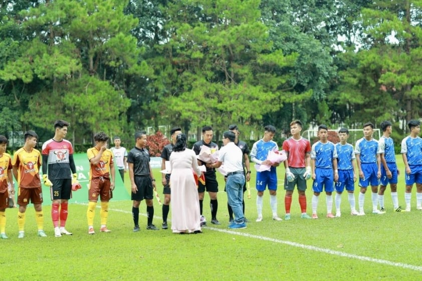 Mở màn giải Bóng đá U21 quốc gia 2024: U21 HAGL thăng hoa, U21 CAHN thất thủ