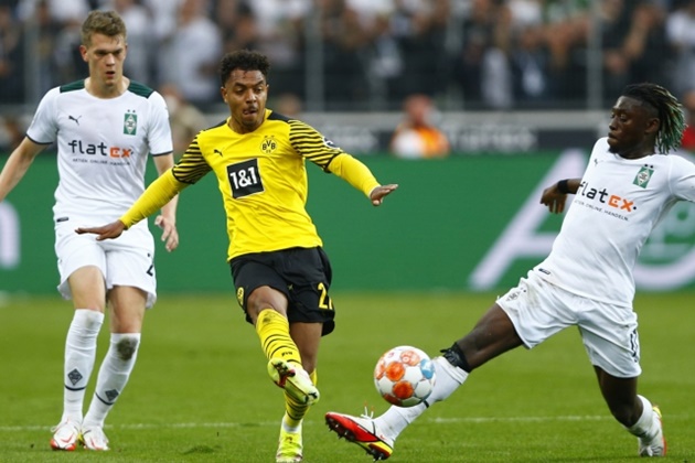 Borussia Monchengladbach và Borussia Dortmund Hứa Hẹn Trận Cầu Nảy Lửa