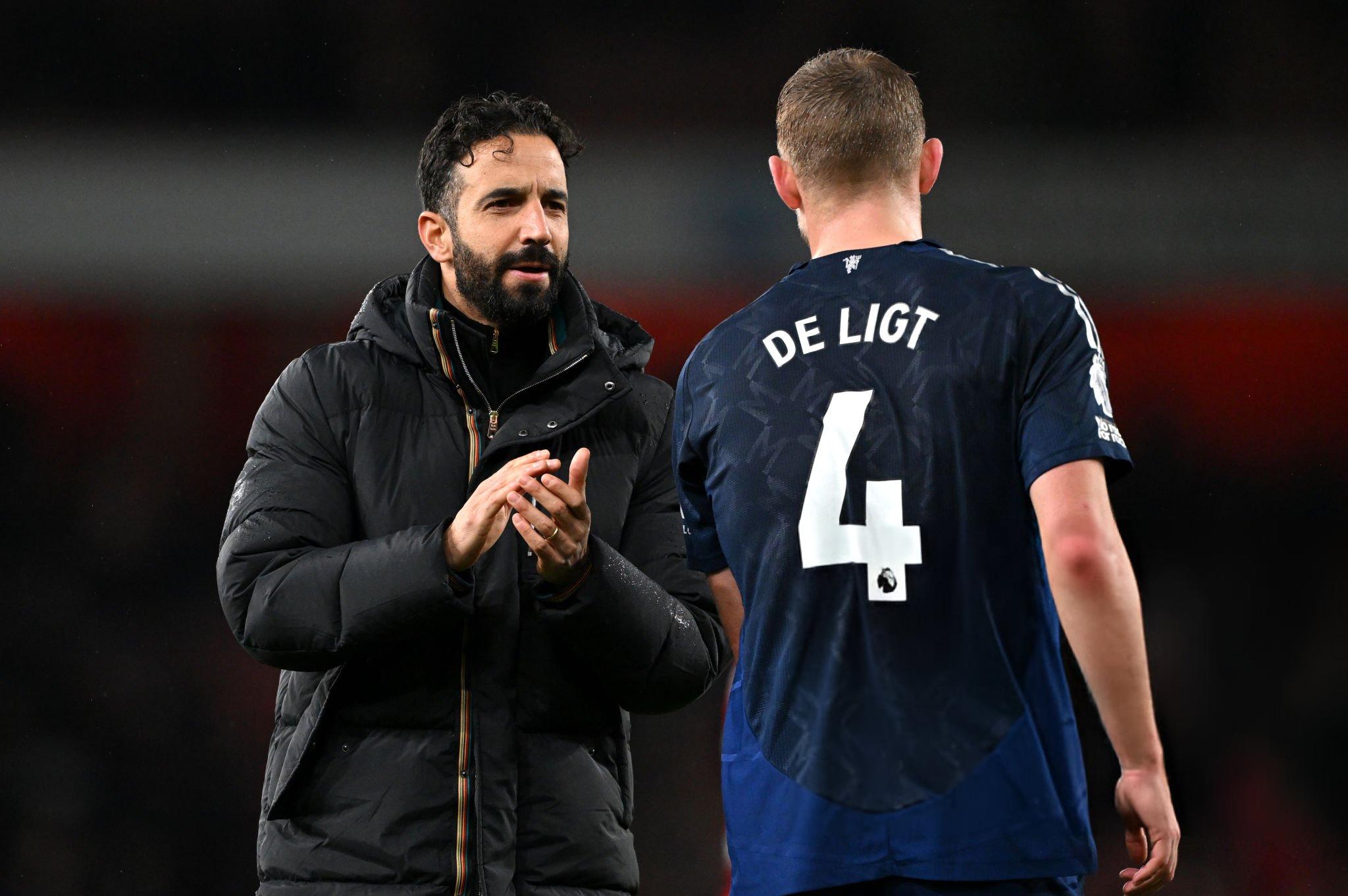 Trận derby Manchester Man United tìm kiếm lợi thế trước Man City chìm trong khủng hoảng