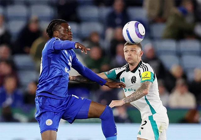 Leicester City: Kỷ lục buồn và viễn cảnh xuống hạng