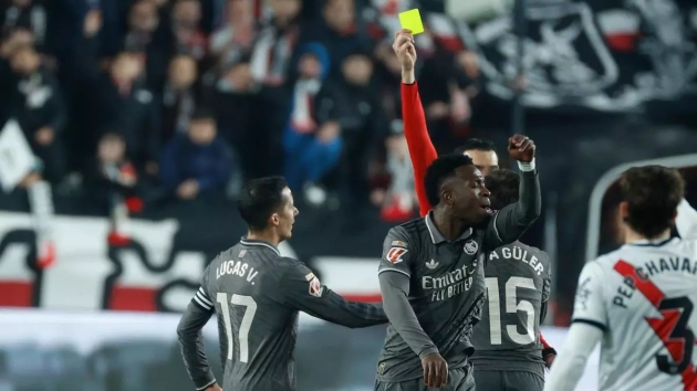 Tranh cãi về hành vi của Vinicius và cách xử lý của trọng tài trong trận Rayo Vallecano