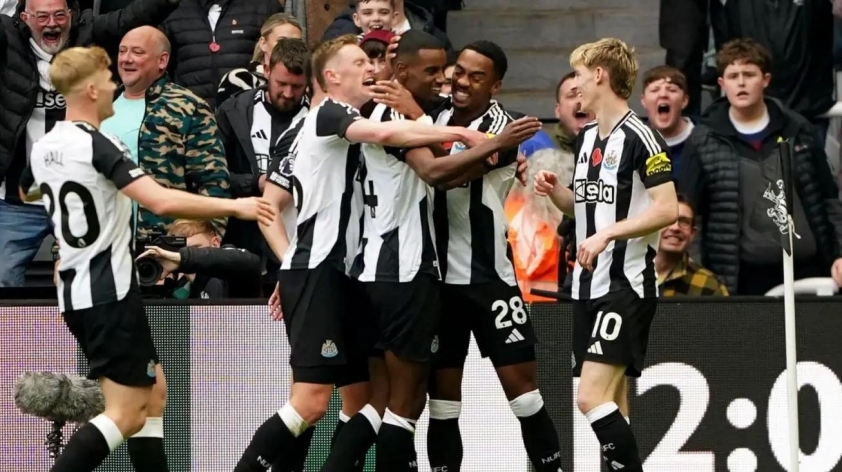 Sự Vỡ òa Của Người Anh Hùng Trong Phòng Thu Của BBC