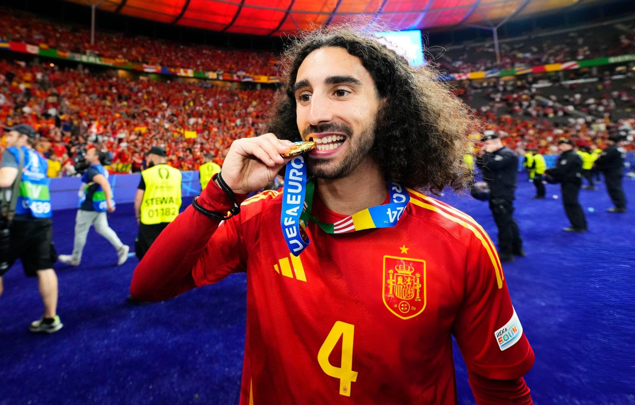 Marc Cucurella: Từ nghi ngờ tới vinh quang Euro 2024