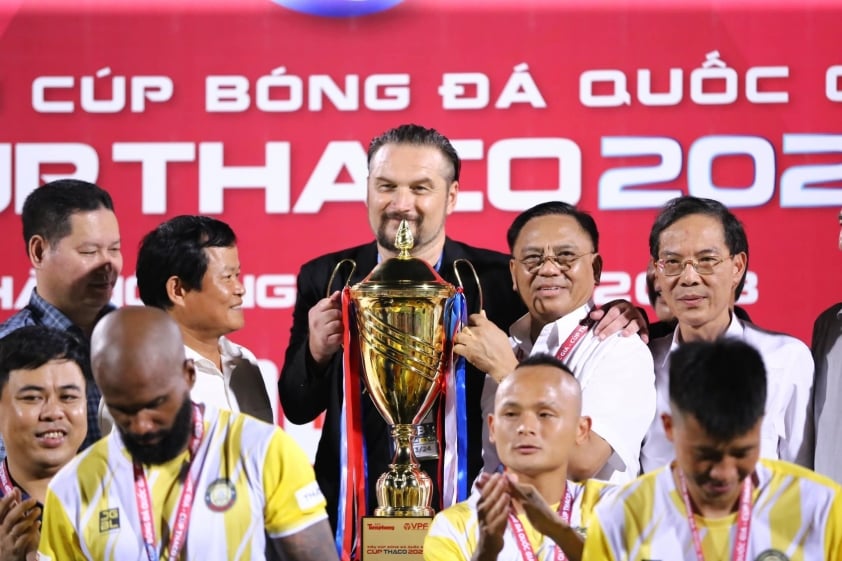 HLV Popov: Huyền thoại dẫn dắt CLB Thanh Hóa đến những đỉnh vinh quang