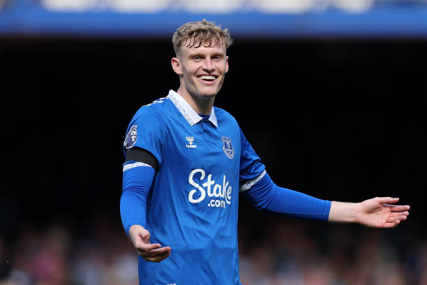Man Utd sắp chiêu mộ Matthijs De Ligt, khép lại hy vọng của Jarrad Branthwaite