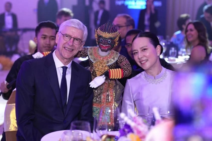 Cựu HLV Arsenal chỉ cách giúp Thái Lan săn vé dự World Cup