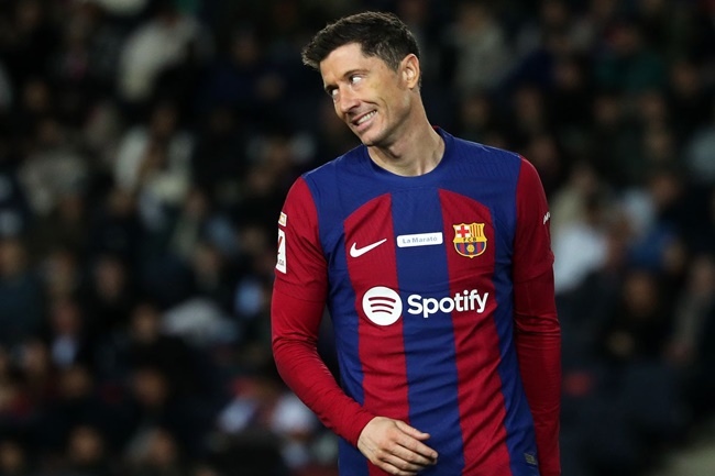 Chấm dứt đồn đoán, Lewandowski ở lại Barca