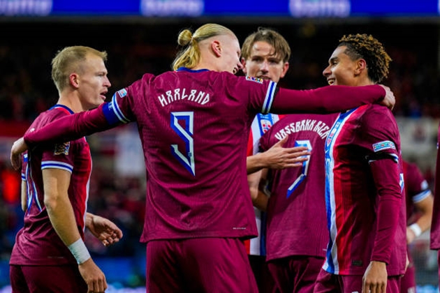 Erling Haaland tỏa sáng rực rỡ với cú đúp, giúp Na Uy đánh bại Slovenia 3-0