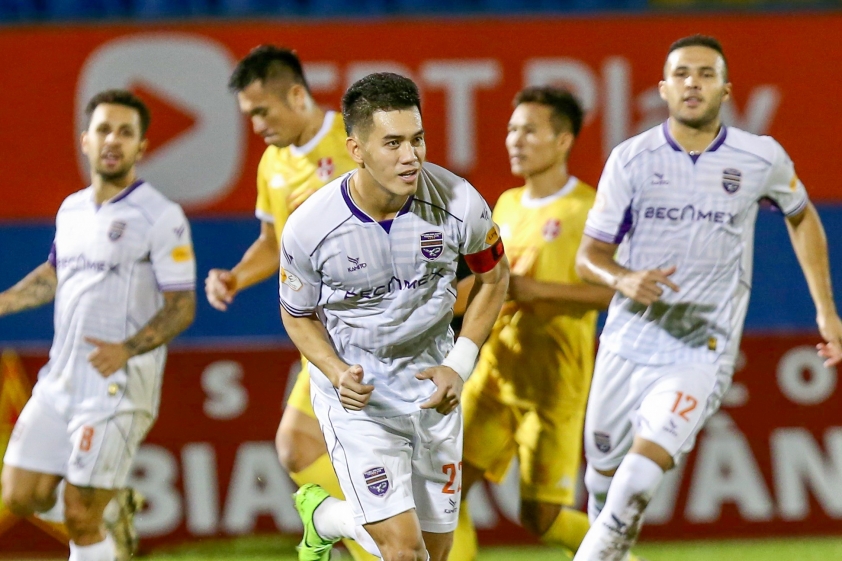 Bình Dương đấu TP HCM Trận derby miền Nam hấp dẫn trên sân Gò Đậu