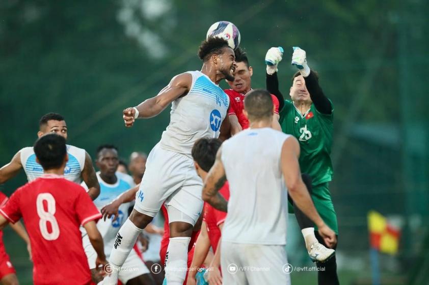 Đội tuyển Việt Nam chuẩn bị bổ sung tân binh nhập tịch cho AFF Cup 2024