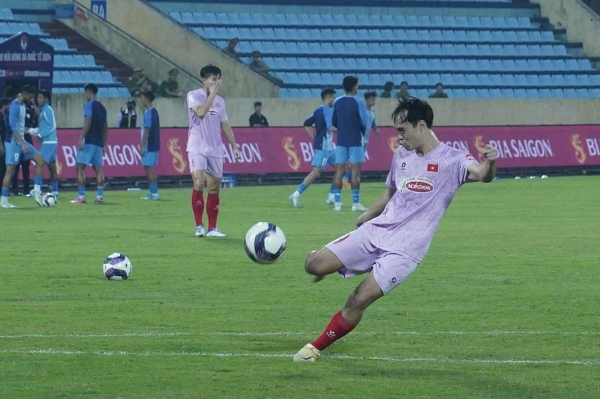 Đội tuyển Việt Nam hòa Ấn Độ trong trận giao hữu quốc tế