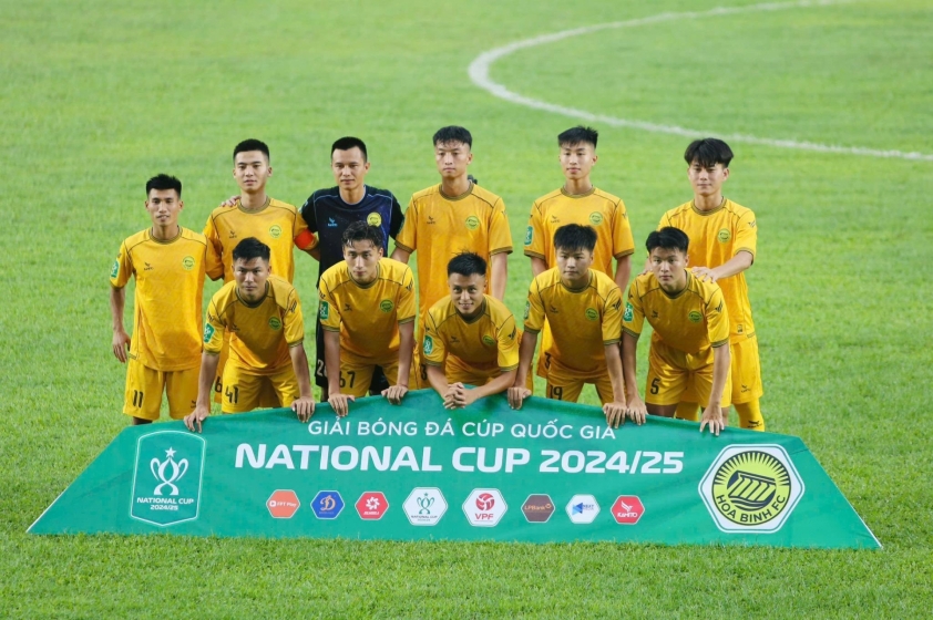 Siêu nhân Trần Gia Huy Từ 