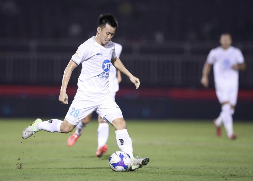 Nam Định Tận Dụng Sở Hở Chiến Thắng TPHCM Với Tỷ Số 3-0