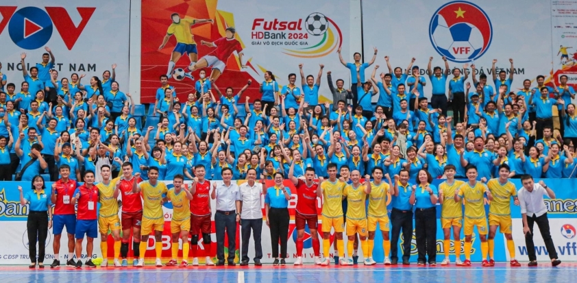 Futsal Việt Nam tạm biệt Sanvinest Khánh Hòa, Trẻ TP.HCM tham dự Cúp Quốc gia