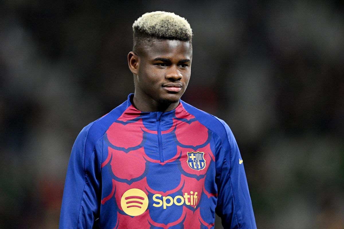 Cuộc đua song mã Arsenal - Barcelona: Cuộc cải giá giá quyền sở hữu tiền vệ Mikel Merino