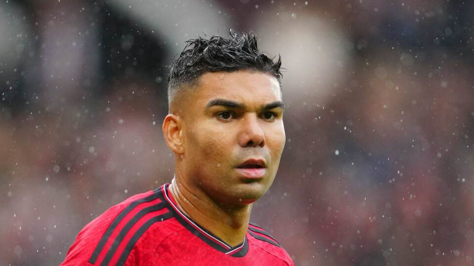 Casemiro trên bờ vực rời khỏi Manchester United, Amadou Onana được nhắm đến như sự thay thế