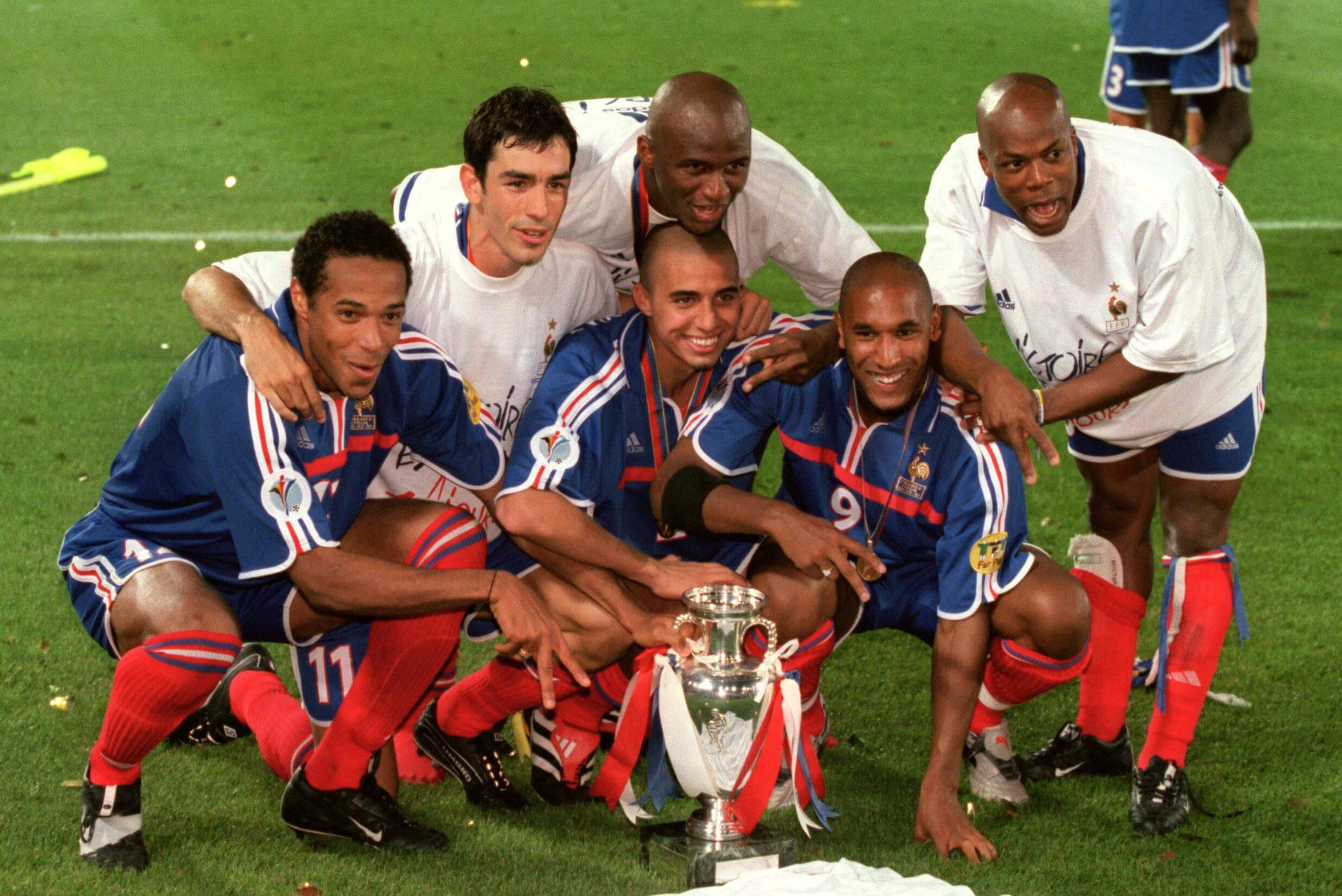 Triều đại vàng của Pháp: Hành trình vô địch EURO 2000
