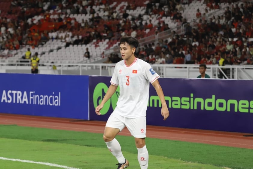 Võ Minh Trọng Trở Lại Sân Cỏ Sau Chấn Thương Dài Hạn