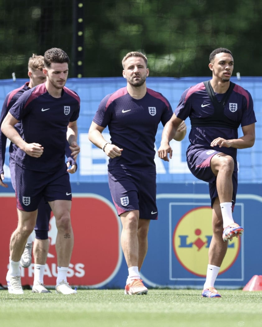 Luke Shaw trở lại, đem lại niềm vui cho tuyển Anh trước thềm vòng loại trực tiếp Euro 2024