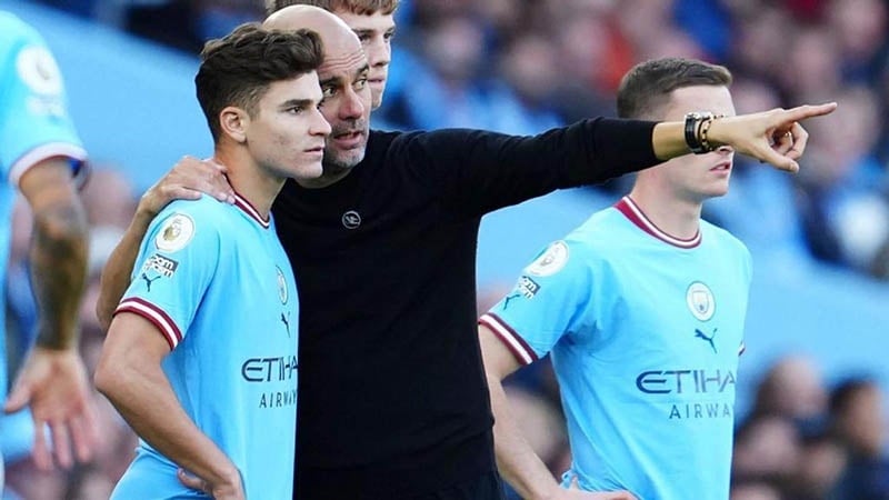 Thương vụ chuyển nhượng bất ngờ: Man City bán Julian Alvarez cho Atletico Madrid với giá kỷ lục