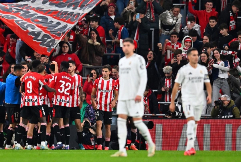 Tương lai bất định của Carlo Ancelotti tại Real Madrid Áp lực sau chuỗi thất bại liên tiếp