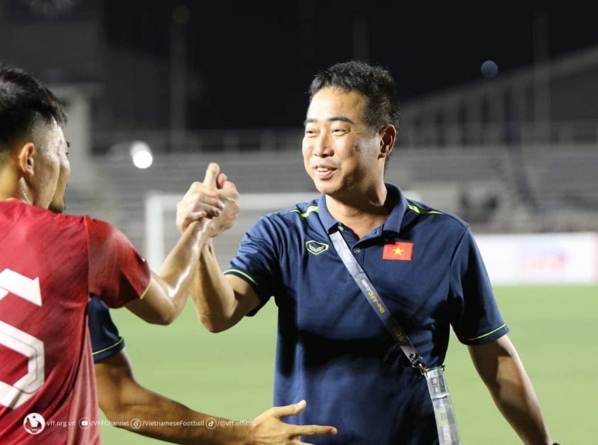 Thêm một thành viên BHL tuyển Việt Nam gia nhập CLB Bình Định