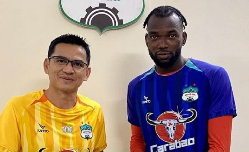 Tiền đạo từng 