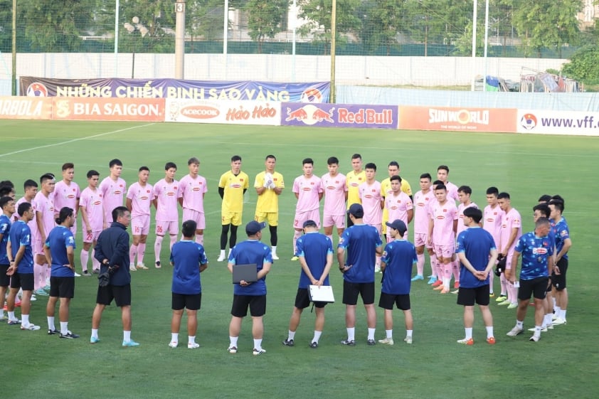 Chuẩn bị cho AFF Cup 2024: ĐT Việt Nam hội quân trở lại và đá giao hữu quốc tế