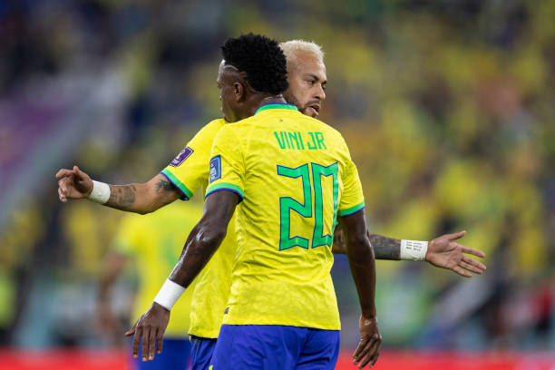 Neymar Ủng Hộ Vinicius giành Quả bóng vàng Sau Mùa Giải Thành Công Lung Linh