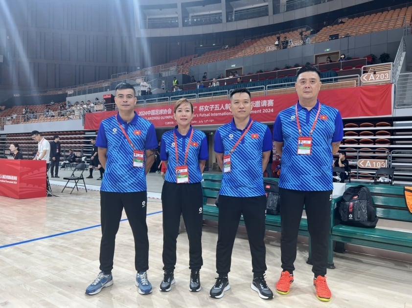 Futsal nữ Việt Nam xuất sắc cầm hòa Iran, HLV Nguyễn Đình Hoàng khiêm tốn chia sẻ