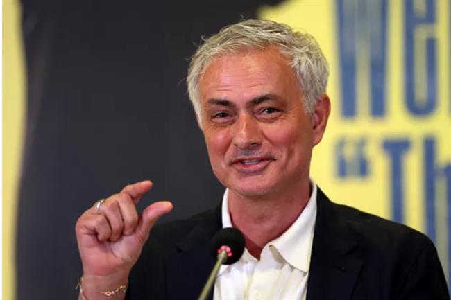 Jose Mourinho Tự Thúc Mừng Công Lao Đưa Tây Ban Nha Vô Địch Euro