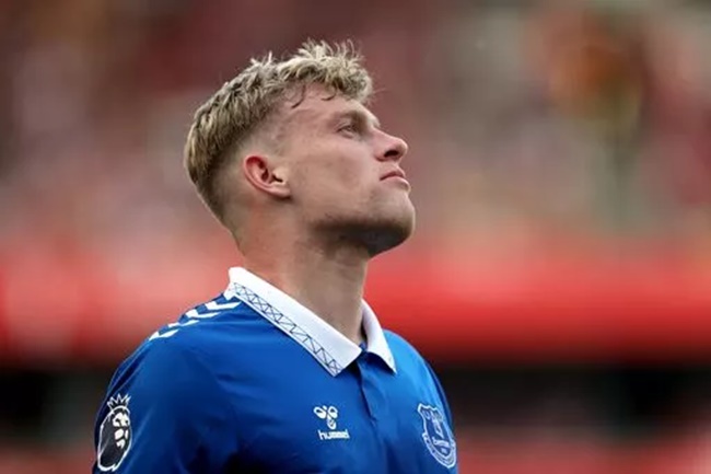 Man United tính toán lời đề nghị cho Eriksen, Simons mắt tới Premier League