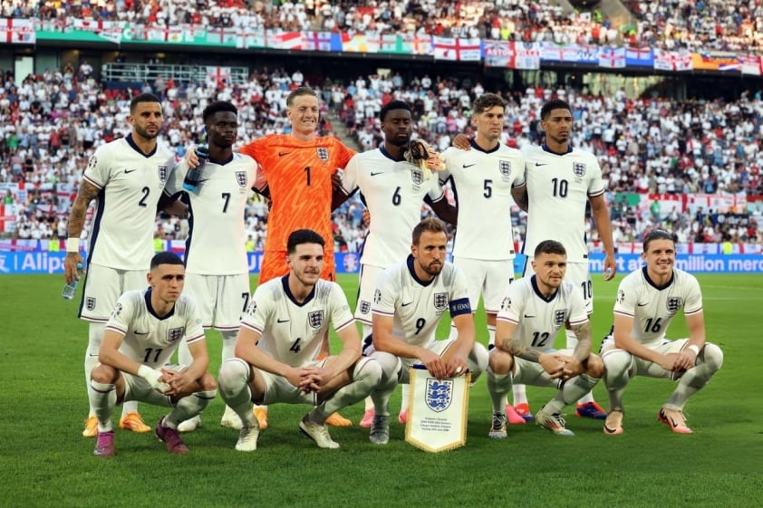 Jordan Pickford, người gác đền bất khả xâm phạm của tuyển Anh, lập kỷ lục vô tiền khoáng hậu