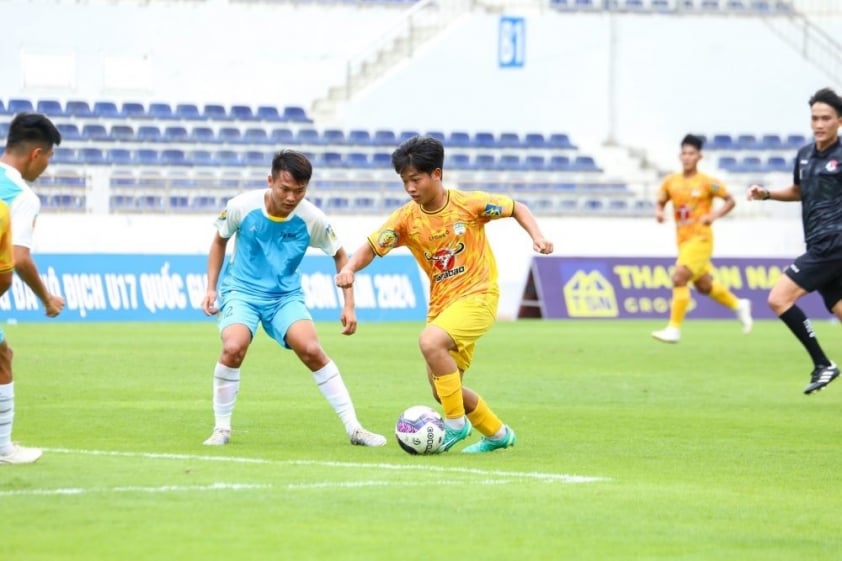 Cuộc đua vào tứ kết VCK U17 Việt Nam bùng nổ: Hà Nội và Hà Tĩnh đoạt vé sớm