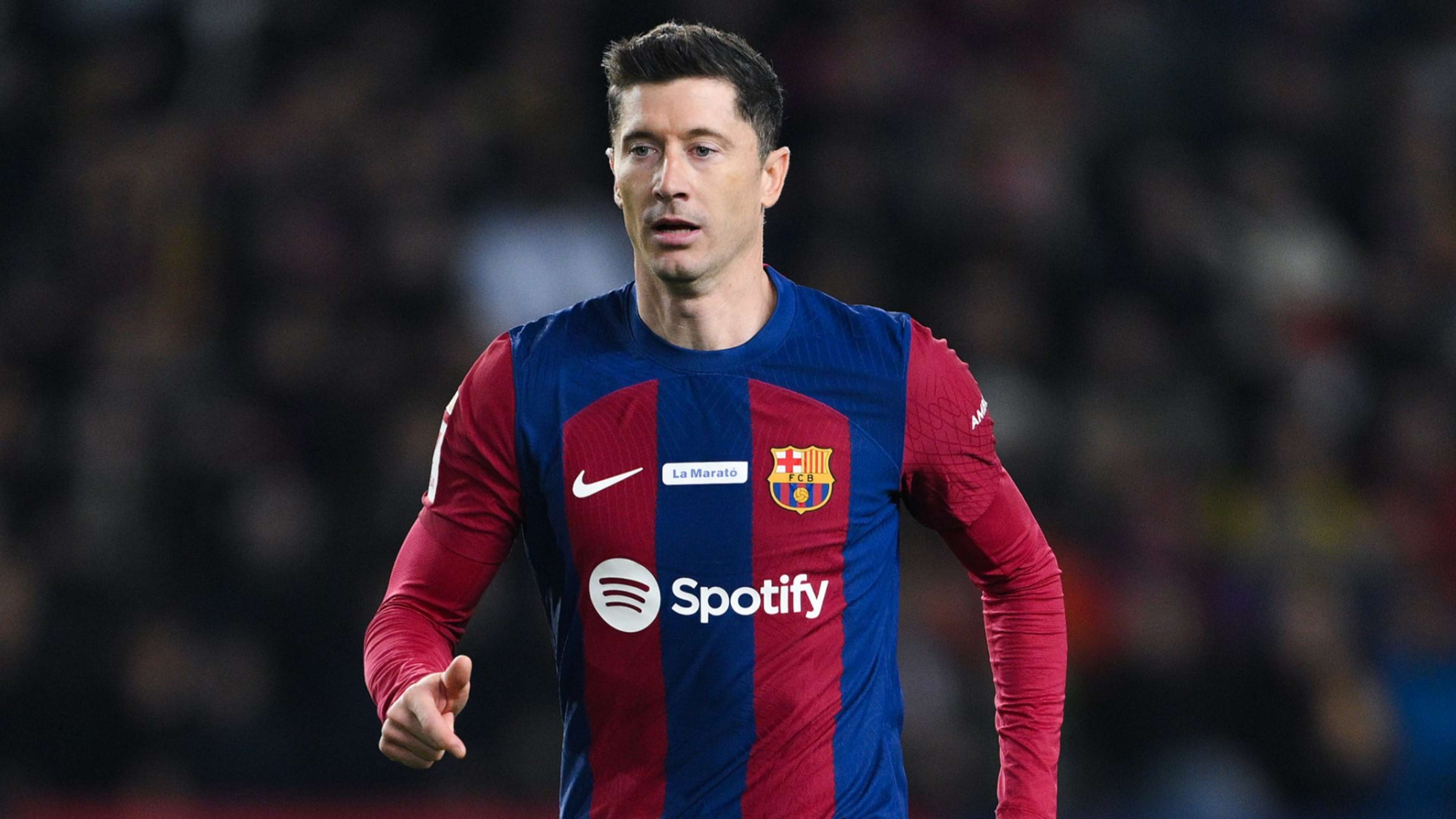Lewandowski chốt xong tương lai với Barcelona