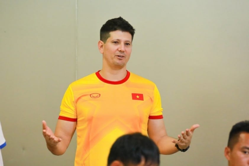 Chuyên gia thủ môn hàng đầu thế giới Valdir Baldi tham gia khóa học lấy chứng chỉ AFC tại Việt Nam