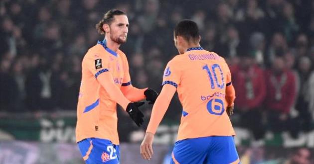 Marseille thống trị, De Zerbi ca ngợi màn trình diễn của toàn đội trong chiến thắng trước Saint-Etienne
