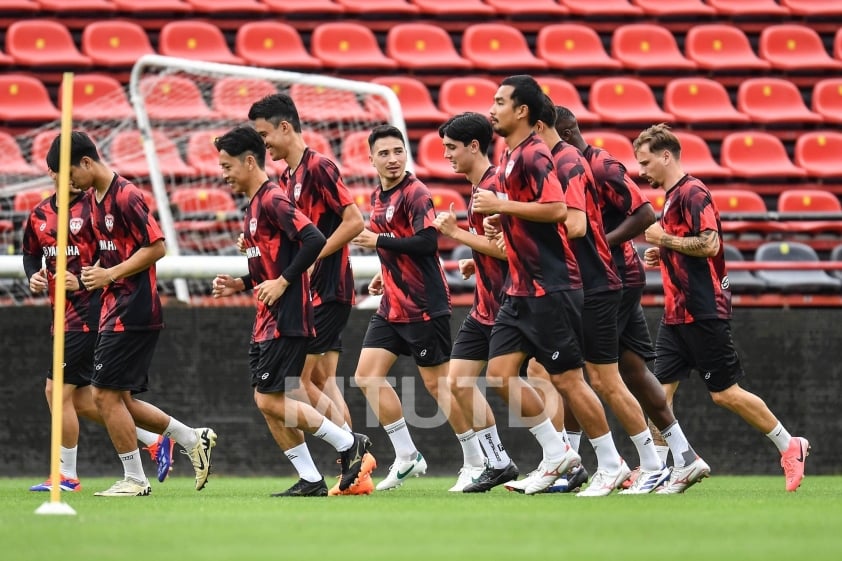 Muangthong United sắp thế chân Thanh Hóa tại AFC Champions League 2