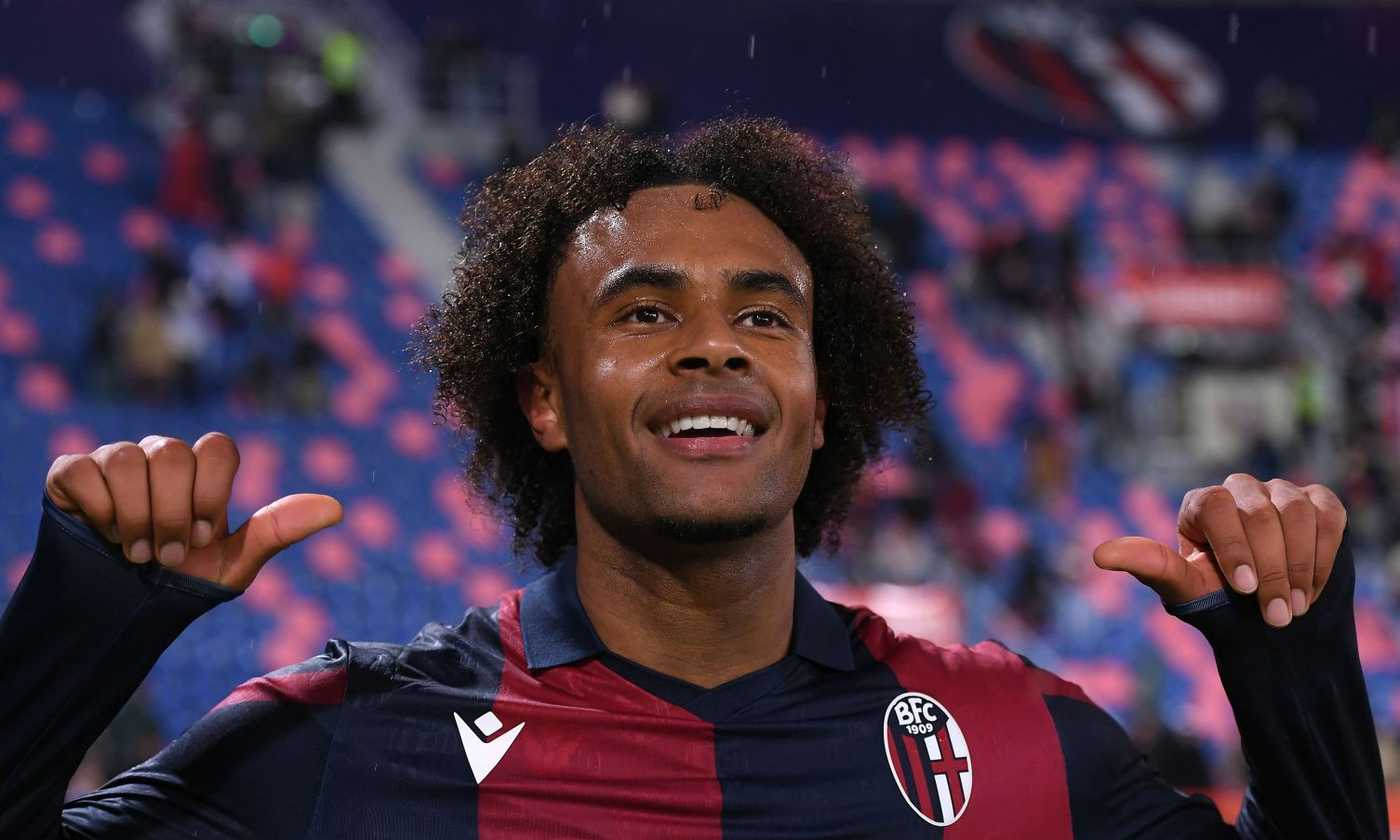 Joshua Zirkzee tiến gần đến Milan, Romano tiết lộ tương lai