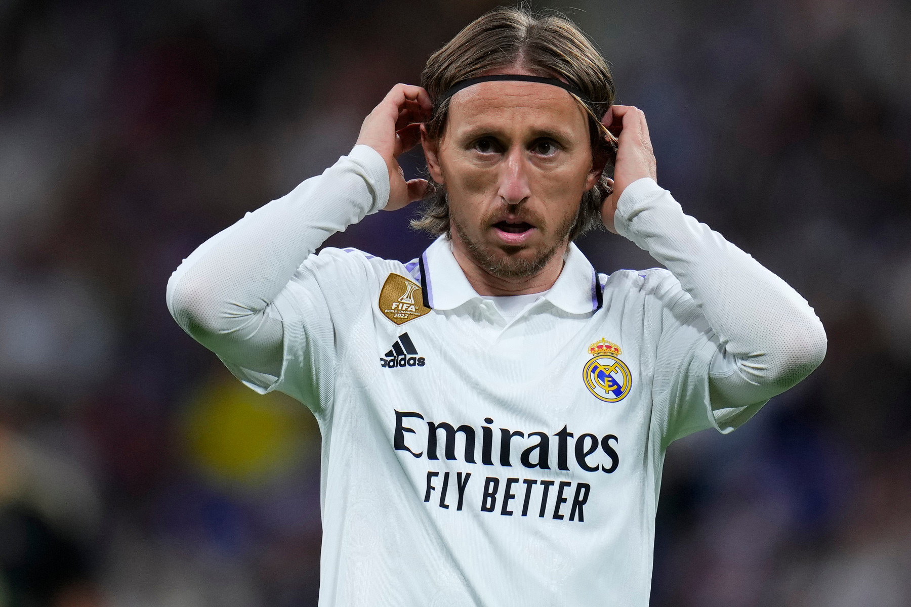 Luka Modric Tiếp Tục Mặc Áo Real Madrid Thêm Mùa Nữa