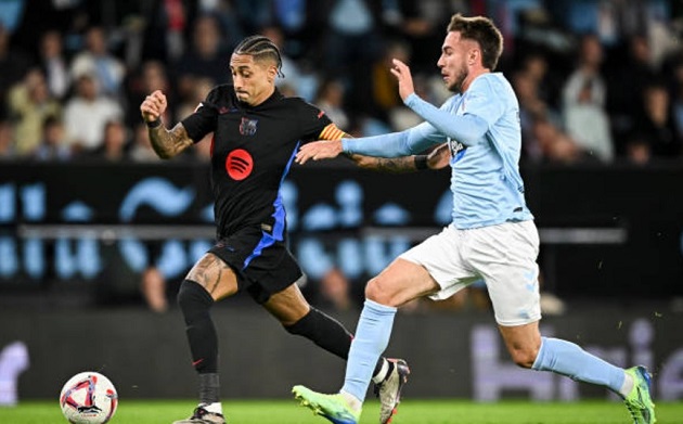 Barcelona rơi vào khủng hoảng, Flick hành động mạnh tay