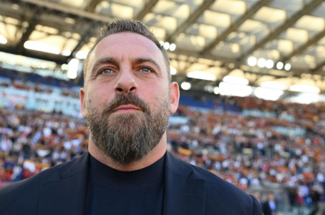 Huyền thoại AS Roma, Daniele De Rossi, ký hợp đồng chính thức đến năm 2027