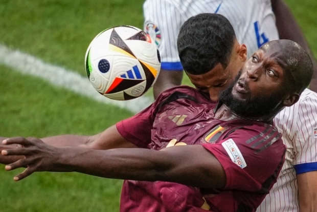 Lukaku sắp rời Chelsea, Napoli vẫn nóng lòng đón chào