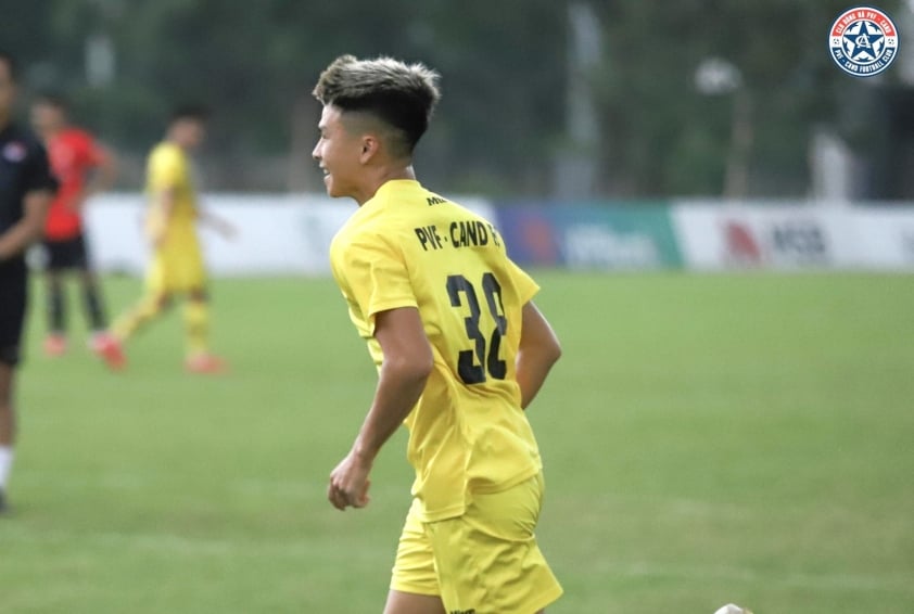 Tiền đạo Việt kiều Danny Reid: Ngôi sao mới của PVF-CAND