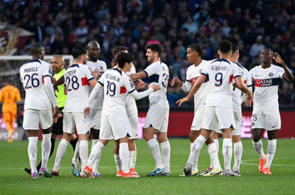 Enrique chỉ ra mục tiêu tối thượng cho PSG