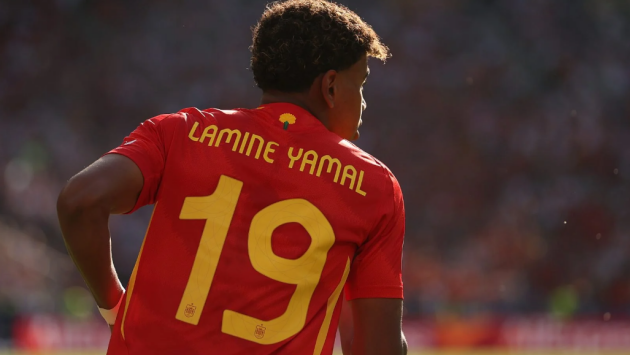 Lamine Yamal: Hiện tượng 16 tuổi khiến Chủ tịch UEFA cũng phải trầm trồ